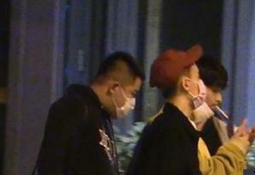 明星网红抽烟视频,明星效应下的争议与反思