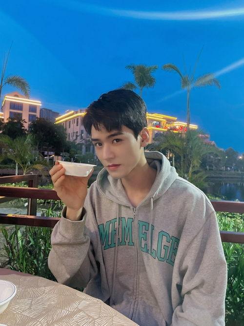 吃瓜爆料龚俊图片,娱乐圈幕后真相大揭秘
